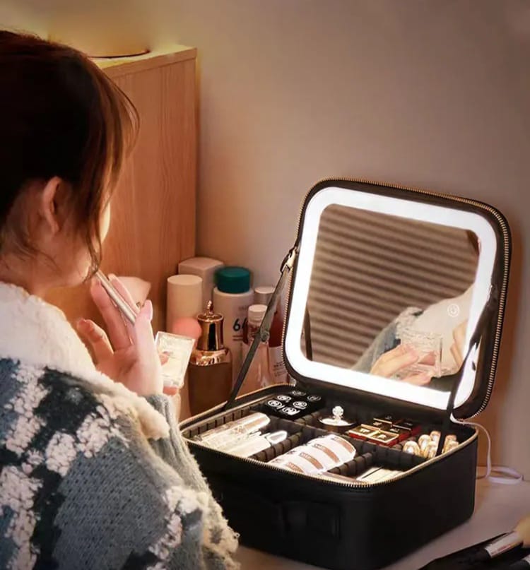 MALETIN 0RGANIZADOR DE MAQUILLAJE CON ESPEJO LED
